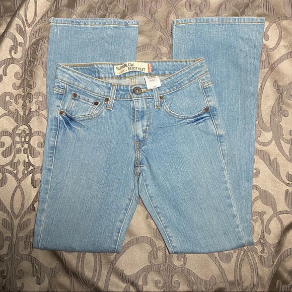 Levi’s super low bootcut denim - Picture 7 of 8